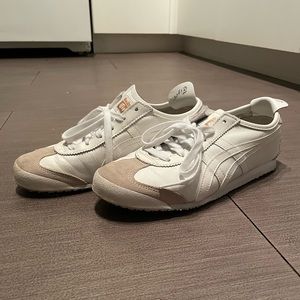 Onitsuka Tiger by Asics sz US 8 womens